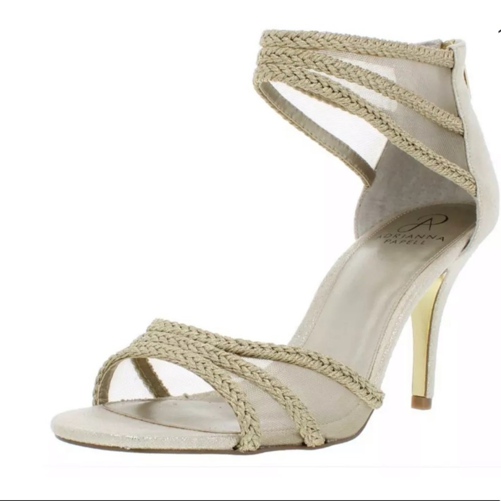 NWOT Adrianna Papell Adler gold heels. 5⭐️ Seller/Posh Ambassador. PFSF home.